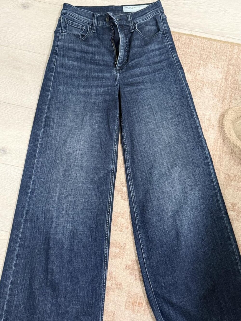 rag & bone Serena Darkwash High-Rise Raw-Hem Wide-Leg Jeans Size 25 - Picture 4 of 5